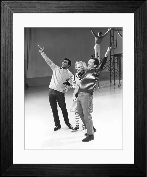 Framed Print : THE ANDY WILLIAMS SHOW, from left, Johnny Mathis, Phyllis Diller, Andy Williams, (episode aired January 17, 1965), 1962-71