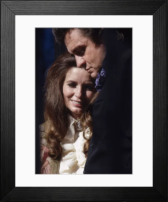 Framed Print : From left: June Carter Cash, Johnny Cash at their home in Hendersonville, circa 1971 Framed Print : From left: June Carter Cash, Johnny Cash at their home in Hendersonville, circa 1971