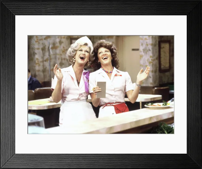 Framed Print : ALICE, (from left): Diane Ladd, Linda Lavin, (Season 5), 1976-85