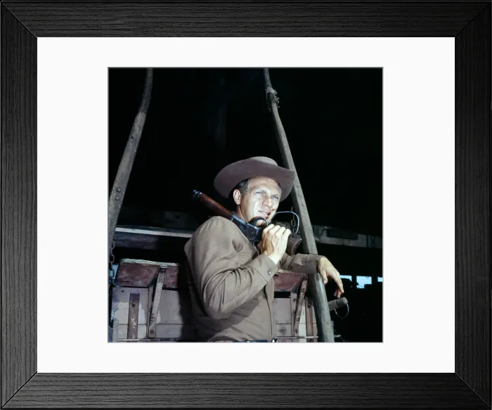 Framed Print : WANTED: DEAD OR ALIVE, Steve McQueen, on set, (Season 1, 1959), 1958-61