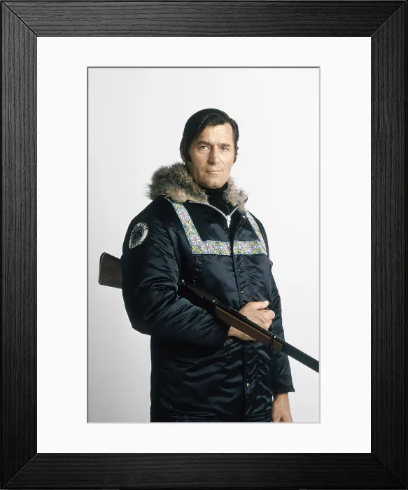 Framed Print : KODIAK, Clint Walker, 1974
