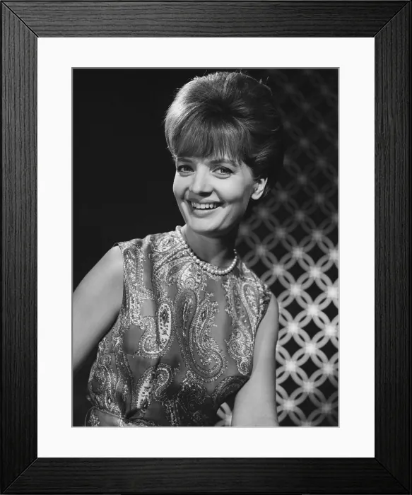 Framed Print : THE BELL TELEPHONE HOUR, Florence Henderson, Summer Music Theater, (Season 6, episode 620, aired July 28, 1964), 1959-1968 Framed Print : THE BELL TELEPHONE HOUR, Florence Henderson, Summer Music Theater, (Season 6, episode 620, aired July 28, 1964), 1959-1968