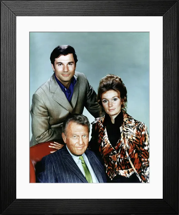Framed Print : THE MOST DEADLY GAME, (from left): George Maharis, Ralph Bellamy, Yvette Mimieux, 1970-71