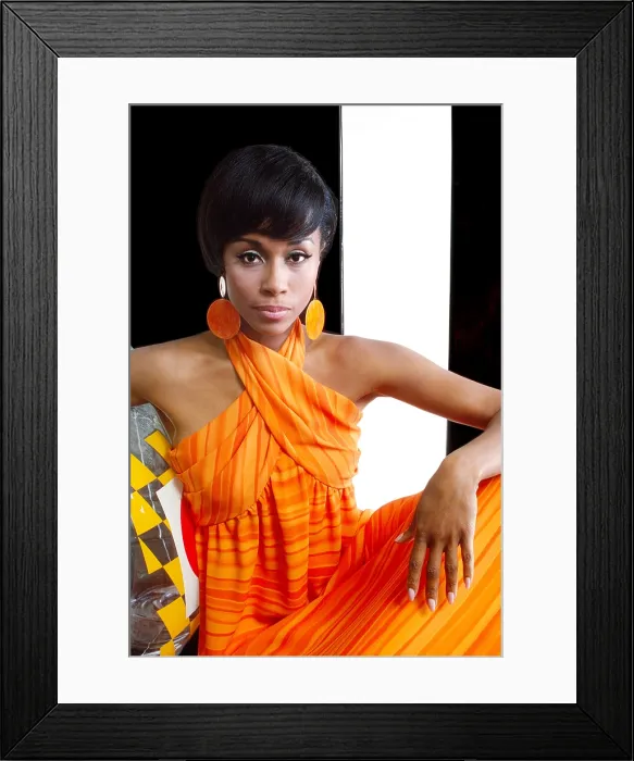 Framed Print : Diahann Carroll, wearing a dress from Donald Brooks Summer 1967 collection, 1967 Framed Print : Diahann Carroll, wearing a dress from Donald Brooks Summer 1967 collection, 1967