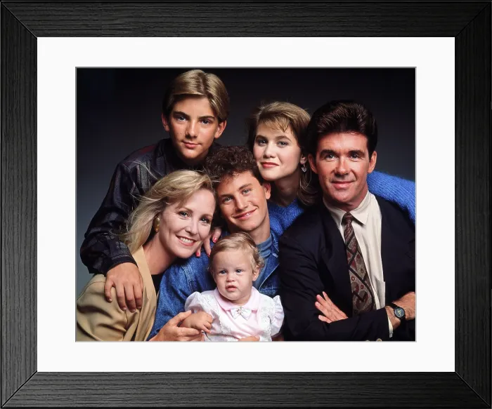 Framed Print : GROWING PAINS, Joanna Kerns, Jeremy Miller, Kirk Cameron, Tracey Gold, Alan Thicke, 1985-1992