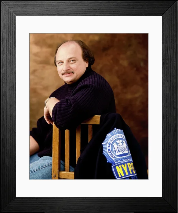 Framed Print : NYPD BLUE, Dennis Franz, 1993-2005 (ca. 1993 photo) Framed Print : NYPD BLUE, Dennis Franz, 1993-2005 (ca. 1993 photo)
