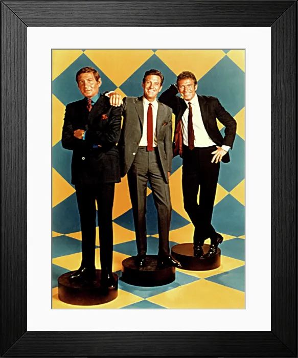 Framed Print : NAME OF THE GAME, 1968-1971, Gene Barry, Robert Stack, Anthony Franciosa