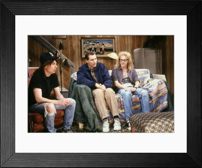 Framed Print : SATURDAY NIGHT LIVE, from left: Mike Myers (as Wayne) Ed O'Neill, Dana Carvey (as Garth), Wayne's World, (Season 15, ep. 1510, aired Jan. 13, 1990), 1975