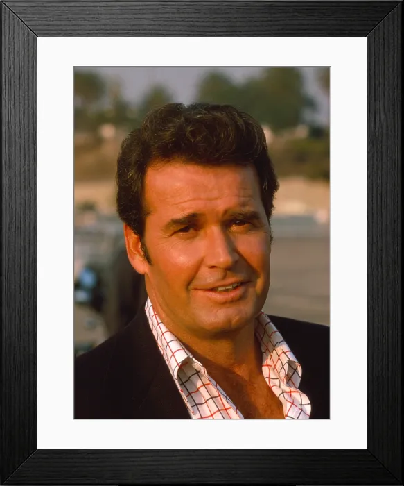 Framed Print : THE ROCKFORD FILES, James Garner, 1974-80