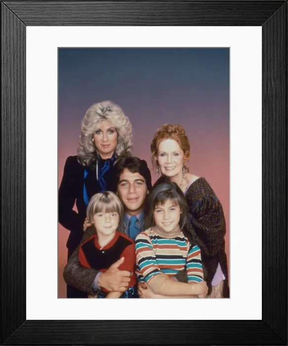 Framed Print : WHO'S THE BOSS?, clockwise from top left: Judith Light, Tony Danza, Katherine Helmond, Alyssa Milano, Danny Pintauro, (Season 1, 1984), 1984-92
