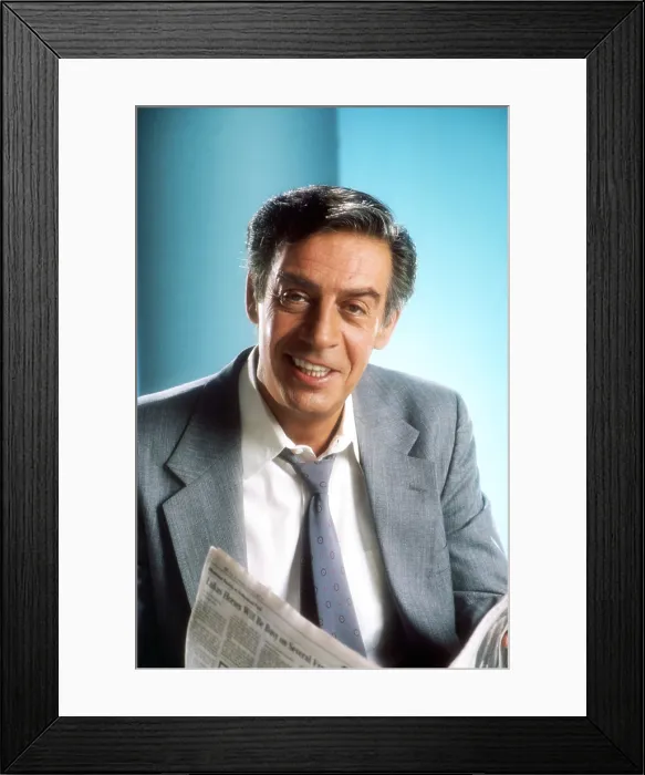 Framed Print : THE LAW AND HARRY MCGRAW, Jerry Orbach, 1987-1988