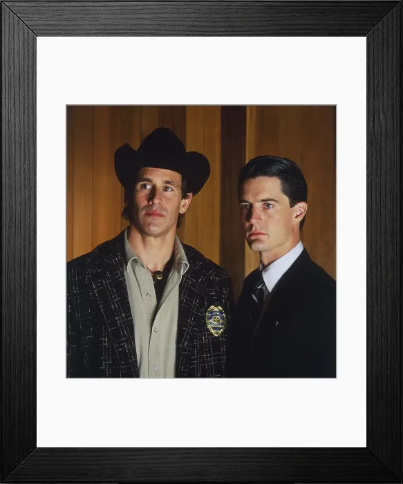 Framed Print : TWIN PEAKS, from left: Michael Ontkean, Kyle MacLachlan, 1990-91