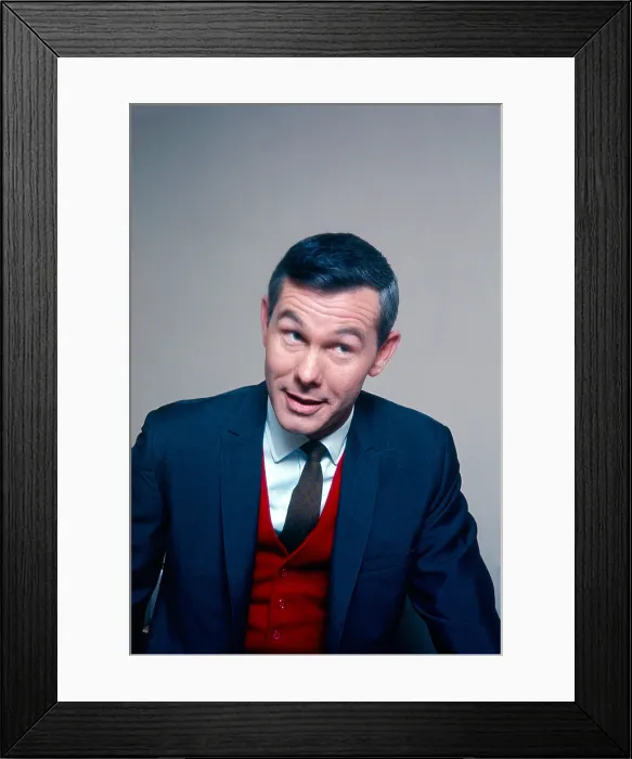 Framed Print : Johnny Carson, host of THE TONIGHT SHOW STARRING JOHNNY CARSON, ca. early 1960s
