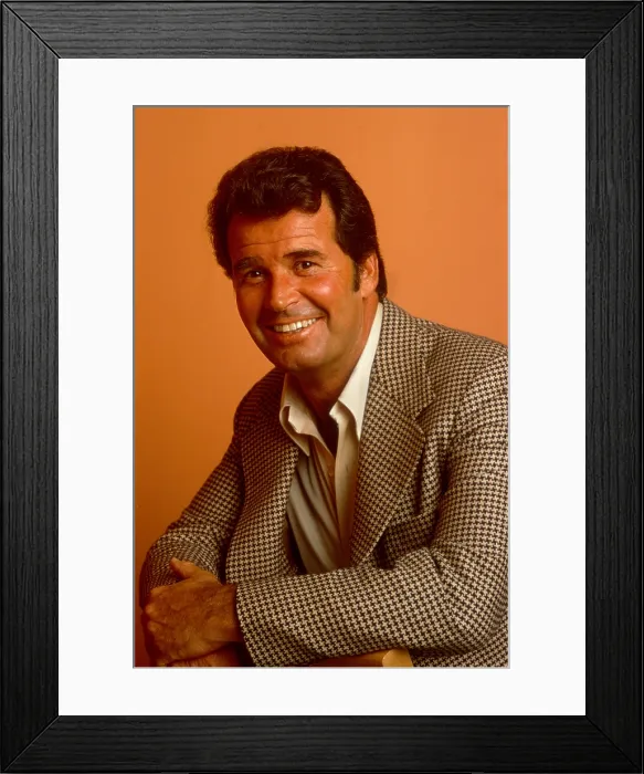 Framed Print : THE ROCKFORD FILES, James Garner, 1974-80