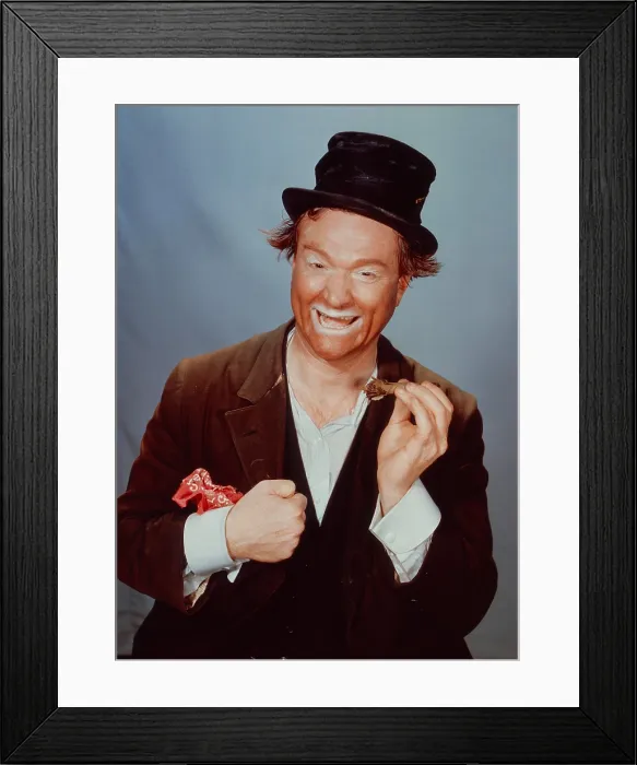 Framed Print : THE RED SKELTON HOUR, Red Skelton, 1951-1971. photo Framed Print : THE RED SKELTON HOUR, Red Skelton, 1951-1971. photo