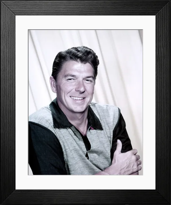 Framed Print : GENERAL ELECTRIC THEATER, host Ronald Reagan, ca. mid-1950s Framed Print : GENERAL ELECTRIC THEATER, host Ronald Reagan, ca. mid-1950s