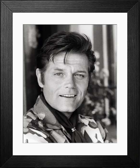 Framed Print : HAWAII FIVE-O, Jack Lord, 1968-1980. ©CBS / courtesy Evererett Collection Framed Print : HAWAII FIVE-O, Jack Lord, 1968-1980. ©CBS / courtesy Evererett Collection