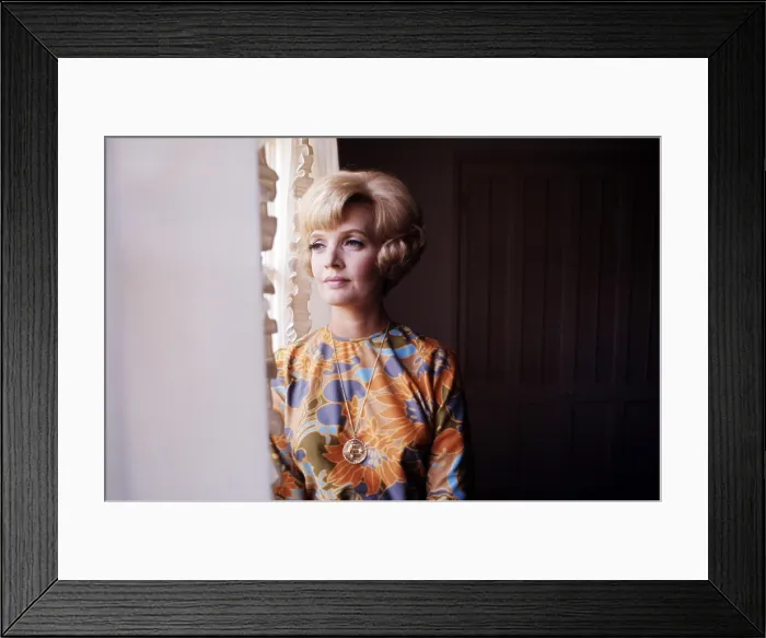 Framed Print : Florence Henderson, circa 1970s Framed Print : Florence Henderson, circa 1970s