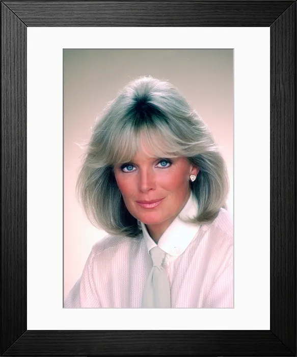 Framed Print : DYNASTY, Linda Evans, (1984), 1981-89