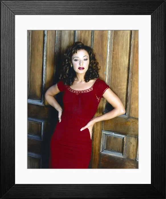 Framed Print : THE KING OF QUEENS, Leah Remini, (Season 2), 1998-2007 Framed Print : THE KING OF QUEENS, Leah Remini, (Season 2), 1998-2007