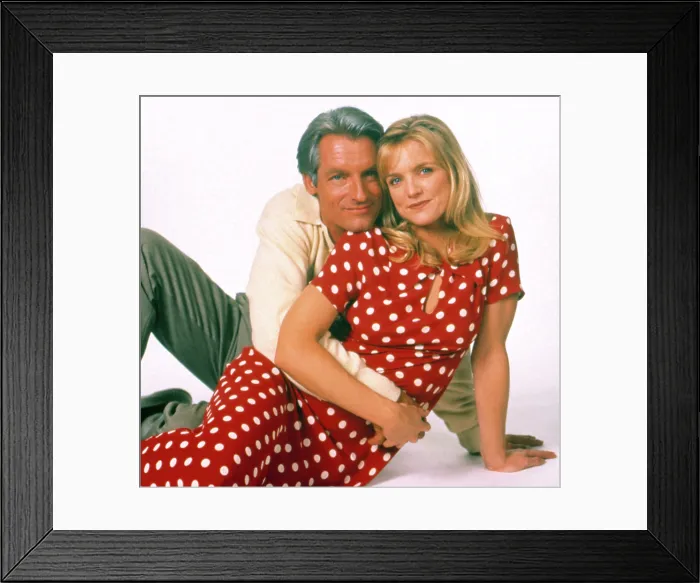 Framed Print : MELROSE PLACE, Perry King, Courtney Thorne-Smith, TV, 1992-99