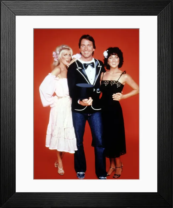 Framed Print : THREE'S COMPANY, from left: Suzanne Somers, John Ritter, Joyce DeWitt, 1977-84 Framed Print : THREE'S COMPANY, from left: Suzanne Somers, John Ritter, Joyce DeWitt, 1977-84