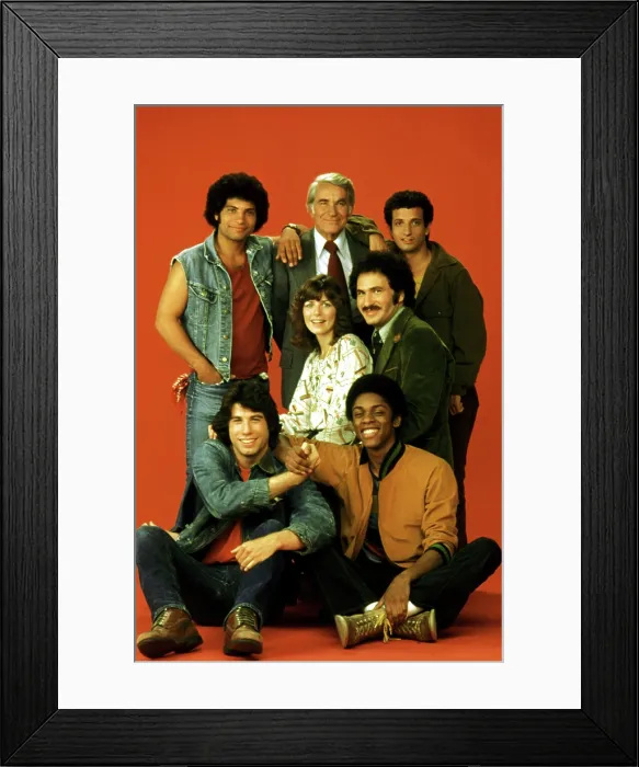 Framed Print : WELCOME BACK, KOTTER, Robert Hegyes, John Travolta, John Sylvester White, Marcia Strassman, Lawrence Hilton-Jacobs, Gabe Kaplan, Ron Palillo, 1975-1979