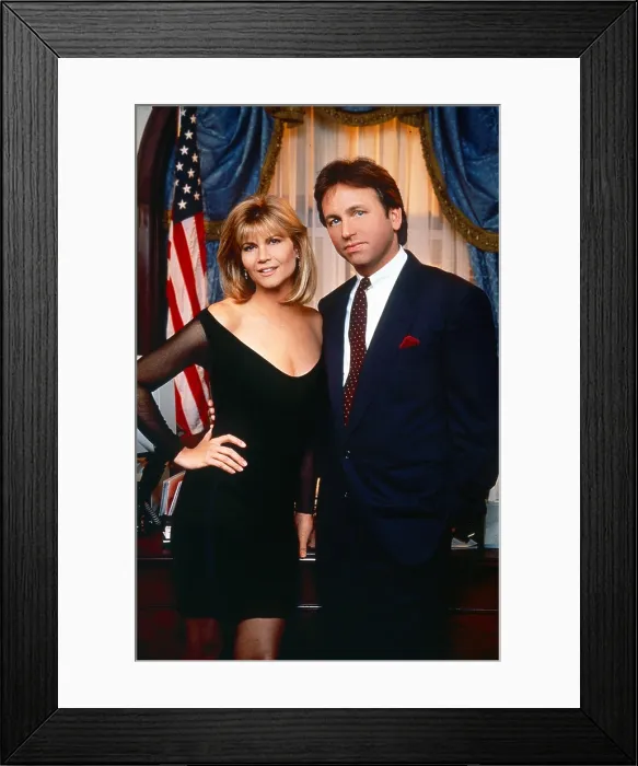 Framed Print : HEARTS AFIRE, from left: Markie Post, John Ritter, 1992-1995