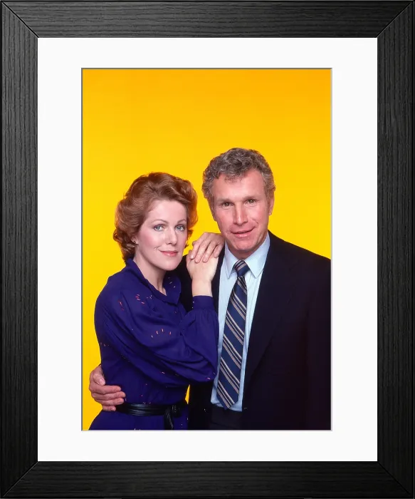 Framed Print : HOUSE CALLS, from left: Lynn Redgrave, Wayne Rogers, (1980), 1979-1982 Framed Print : HOUSE CALLS, from left: Lynn Redgrave, Wayne Rogers, (1980), 1979-1982