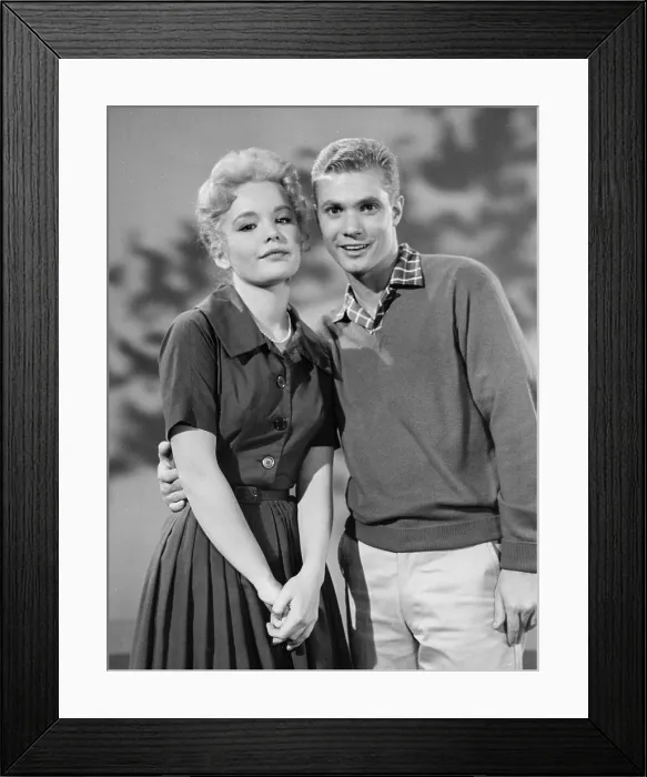Framed Print : THE MANY LOVES OF DOBIE GILLIS, (aka DOBIE GILLIS), Tuesday Weld, Dwayne Hickman, 1959-63 Framed Print : THE MANY LOVES OF DOBIE GILLIS, (aka DOBIE GILLIS), Tuesday Weld, Dwayne Hickman, 1959-63