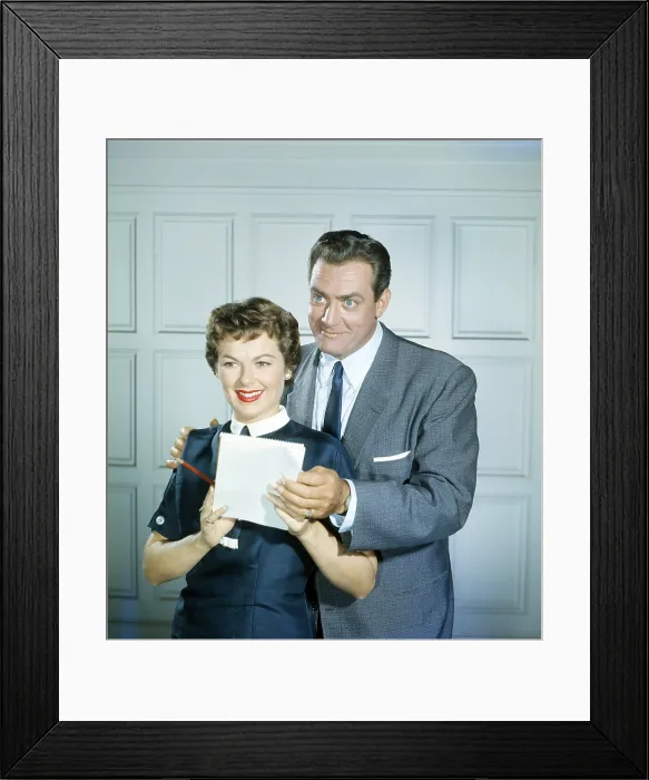 Framed Print : PERRY MASON, from left: Barbara Hale, Raymond Burr, (circa 1950s), 1957-66