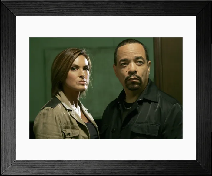 Framed Print : LAW & ORDER: SPECIAL VICTIMS UNIT, (from left): Mariska Hargitay, Ice-T, Confession, (Season 10, aired Sept. 30, 2008), 1999