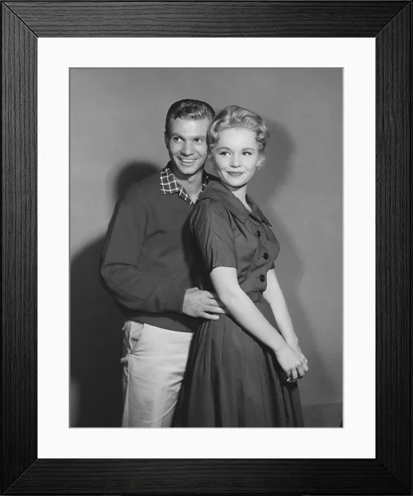 Framed Print : THE MANY LOVES OF DOBIE GILLIS, (aka DOBIE GILLIS), Dwayne Hickman, Tuesday Weld, 1959-63 Framed Print : THE MANY LOVES OF DOBIE GILLIS, (aka DOBIE GILLIS), Dwayne Hickman, Tuesday Weld, 1959-63