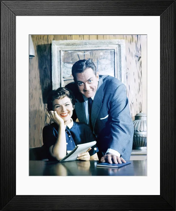 Framed Print : PERRY MASON, from left: Barbara Hale, Raymond Burr, (circa 1950s), 1957-66