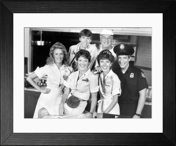 Framed Print : ALICE, (back, from left): Philip McKeon, Vic Tayback, (front): Celia Weston, Linda Lavin, Beth Howland, Charles Levin, 1976-85