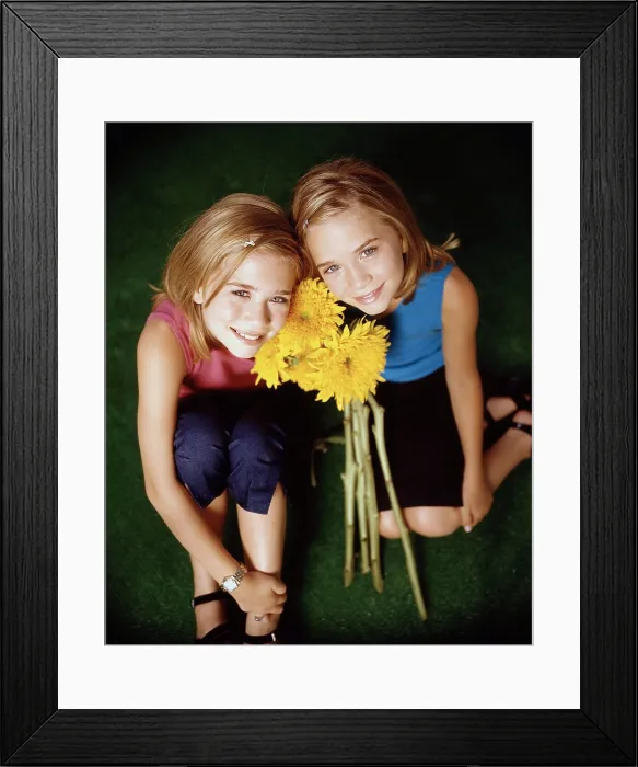 Framed Print : TWO OF A KIND, from left: Ashley Olsen, Mary-Kate Olsen, (1998), 1998-99