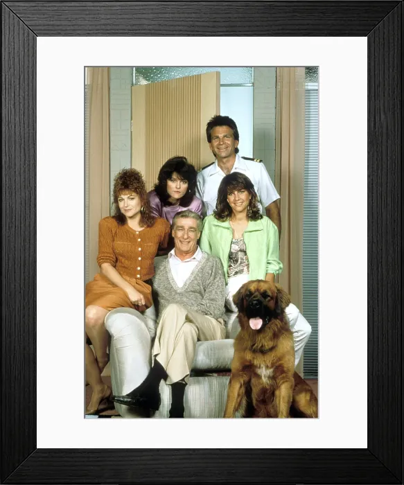 Framed Print : EMPTY NEST, Dinah Manoff, Park Overall, David Leisure, Kristy McNichol, Bear the dog, Richard Mulligan, 1988-1995 Framed Print : EMPTY NEST, Dinah Manoff, Park Overall, David Leisure, Kristy McNichol, Bear the dog, Richard Mulligan, 1988-1995