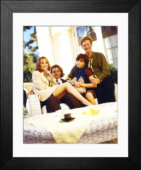 Framed Print : CAROLINE IN THE CITY, from left: Lea Thompson, Eric Lutes, Amy Pietz, Malcolm Gets, 1995-1999 Framed Print : CAROLINE IN THE CITY, from left: Lea Thompson, Eric Lutes, Amy Pietz, Malcolm Gets, 1995-1999