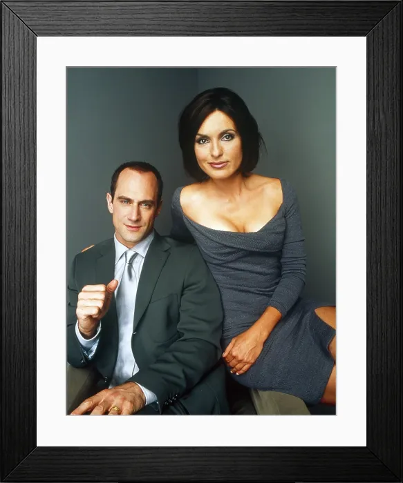 Framed Print : LAW & ORDER: SPECIAL VICTIMS UNIT, from left: Christopher Meloni, Mariska Hargitay, (1999-)