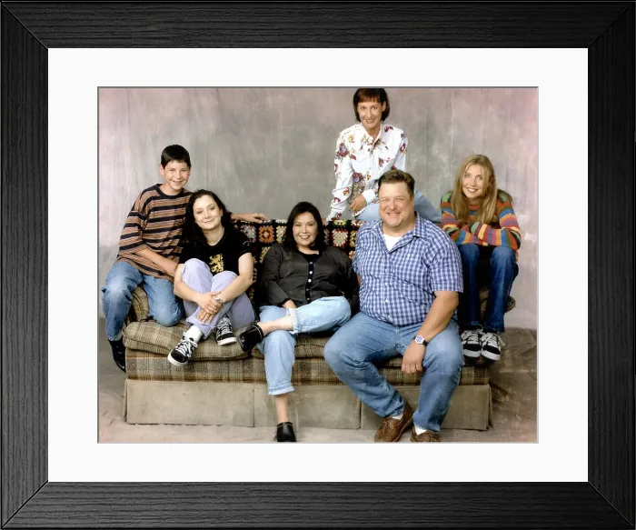 Framed Print : ROSEANNE, from left, Michael Fishman, Sara Gilbert, Roseanne Barr, Laurie Metcalf, John Goodman, Sarah Chalke, 1988-2018 (1996 photo by Bob D'Amico)
