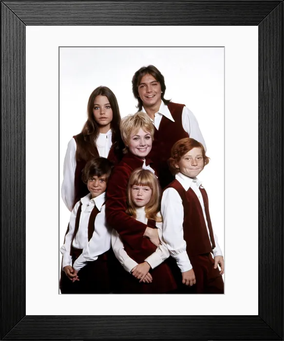 Framed Print : THE PARTRIDGE FAMILY, clockwise from bottom center, Suzanne Crough, Jeremy Gelbwaks, Susan Dey, Shirley Jones, David Cassidy, Danny Bonaduce, (1970), 1970-74