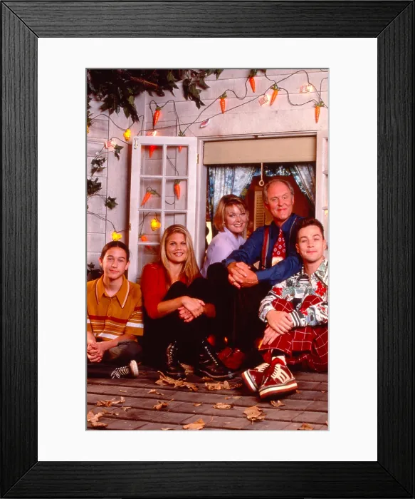 Framed Print : 3RD ROCK FROM THE SUN, from left: Joseph Gordon-Levitt, Kristen Johnston, Jane Curtin, John Lithgow, French Stewart, 1996-2001