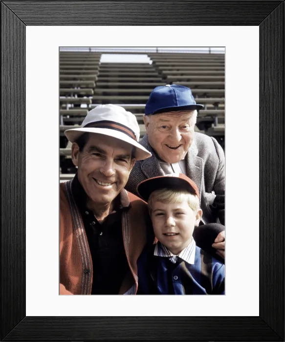 Framed Print : MY THREE SONS, from left, Fred MacMurray, William Frawley, Stanley Livingston, (1961), 1960-72