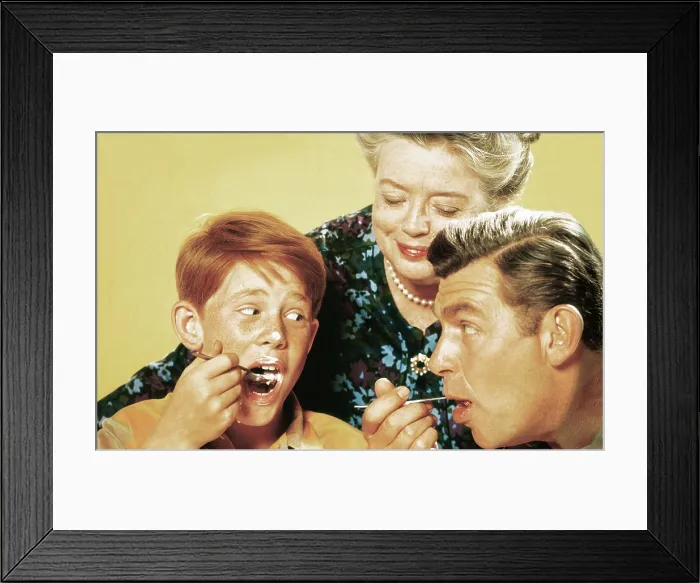 Framed Print : THE ANDY GRIFFITH SHOW, Ron Howard, Frances Bavier, Andy Griffith, 1960-68