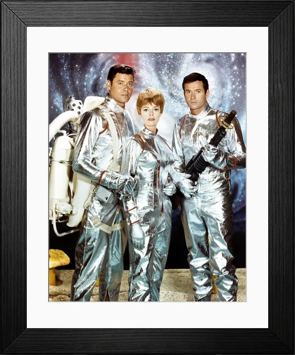 Framed Print : LOST IN SPACE, Guy Williams, June Lockhart, Mark Goddard, 1965-1968