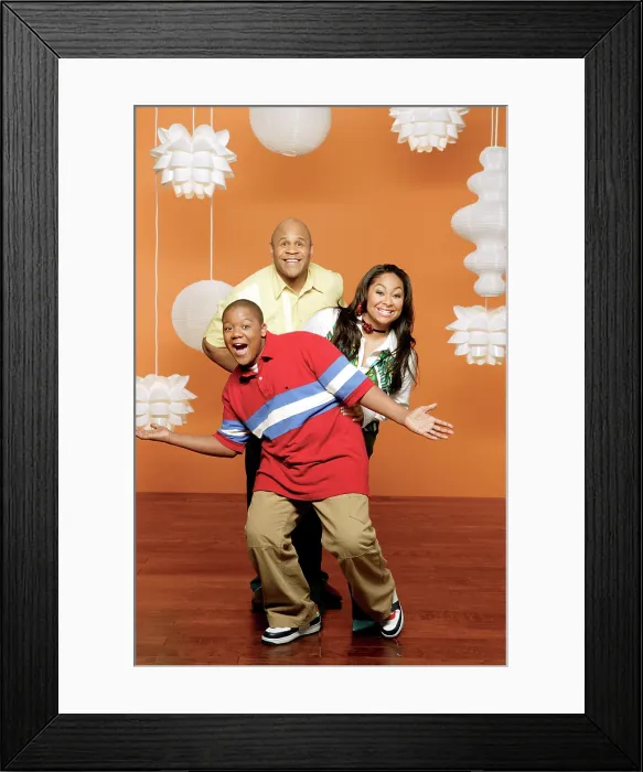 Framed Print : THAT'S SO RAVEN, Kyle Massey, Rondell Sheridan, Raven (aka Raven-Symone), (Season 4), 2002-07 Framed Print : THAT'S SO RAVEN, Kyle Massey, Rondell Sheridan, Raven (aka Raven-Symone), (Season 4), 2002-07