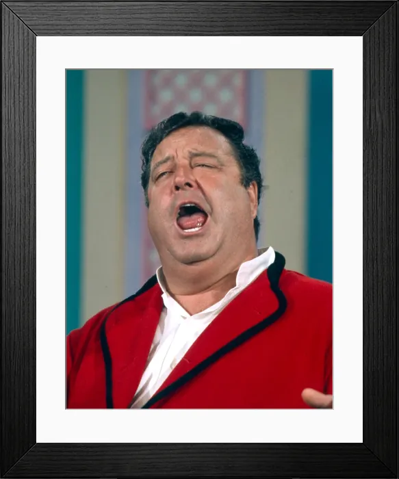 Framed Print : THE JACKIE GLEASON SHOW, Jackie Gleason, (Season 3, Episode 2, aired Oct 5, 1968), 1952-73 Framed Print : THE JACKIE GLEASON SHOW, Jackie Gleason, (Season 3, Episode 2, aired Oct 5, 1968), 1952-73