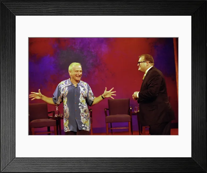 Framed Print : WHOSE LINE IS IT ANYWAY?. Special guest Robin Williams (left) with host Drew Carey, (aired Nov. 18, 2000), 1998-2006 Framed Print : WHOSE LINE IS IT ANYWAY?. Special guest Robin Williams (left) with host Drew Carey, (aired Nov. 18, 2000), 1998-2006