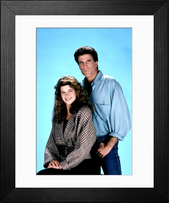 Framed Print : CHEERS, from left, Kirstie Alley, Ted Danson, 1982-93 (ca. 1990 photo) Framed Print : CHEERS, from left, Kirstie Alley, Ted Danson, 1982-93 (ca. 1990 photo)
