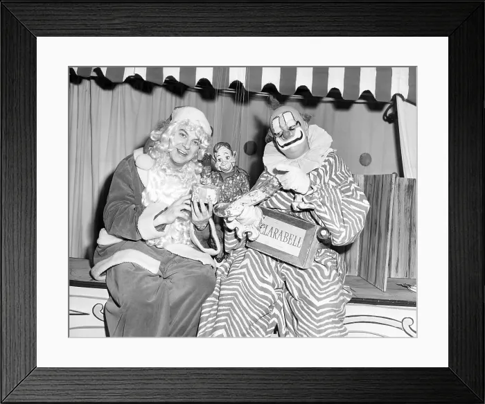Framed Print : THE HOWDY DOODY SHOW, from left: Buffalo Bob Smith as Santa Claus, Howdy Doody, Rober Keeshan as Clarabell, (1950), 1947-1960